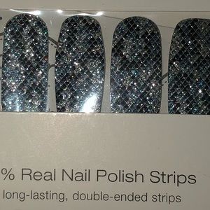 Color Street Nail Strips: Amazonia!